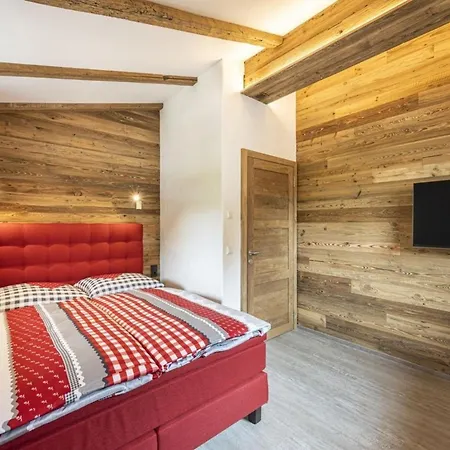 Holiday home Aaf - Familien-chalet Gipfelblick 3 *
